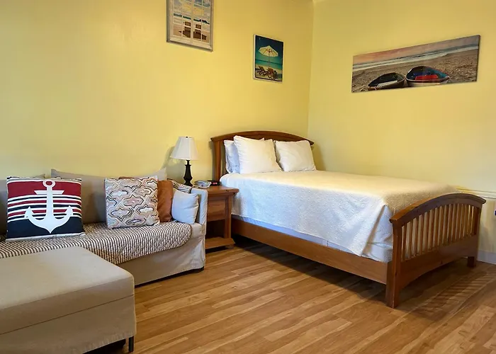 Island Inn